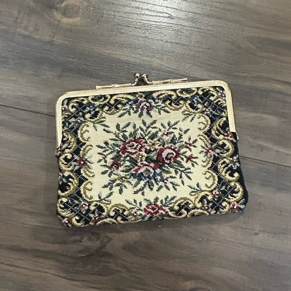 None Handbags - Vintage Floral Tapestry Clutch